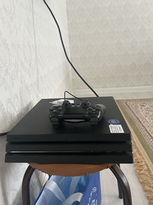 Продам playstation 4 pro
