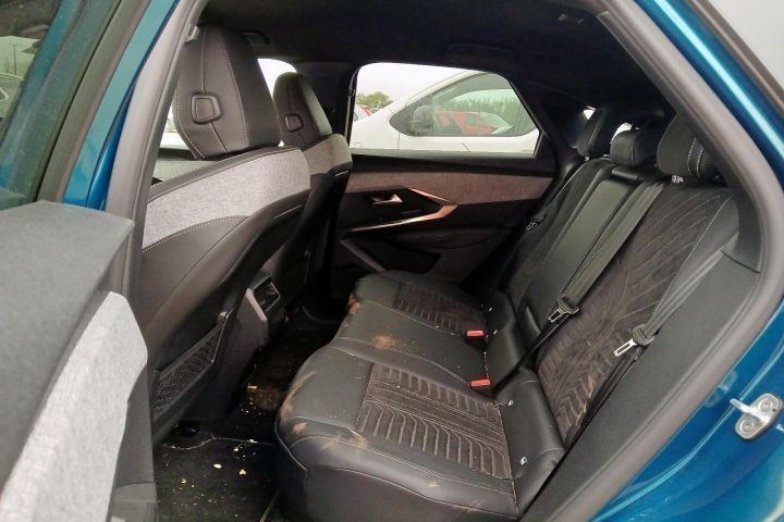 Dezmembrez Peugeot 3008 3 [2023 - 2026] Crossover e-3008 73 kWh (213