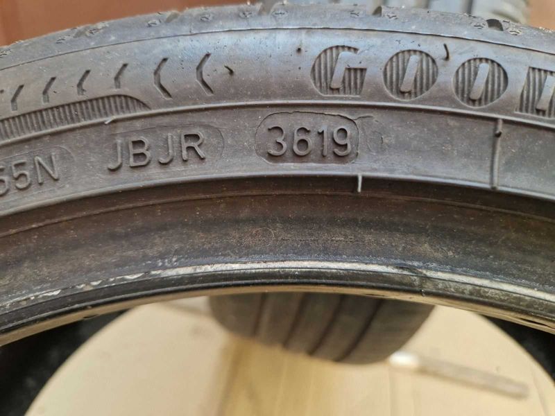 2 Goodyear R18 225/40
летни гуми
DOT3619