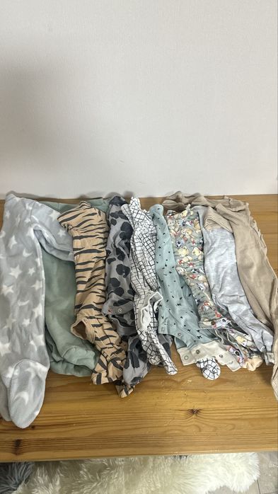 Продам детские вещи в отличном состоянии