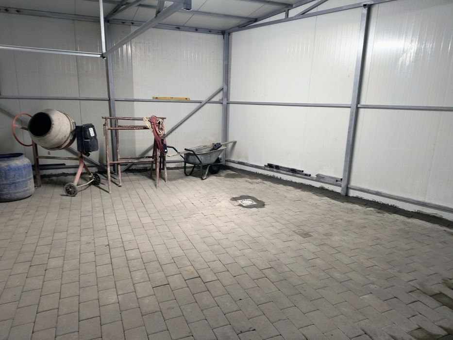 Se oferă spre închiriere spațiu depozitare sau garaj