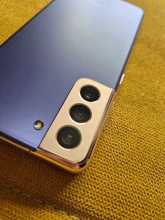 Samsung S21 5G violet PENTRU PIESE (placa baza defecta)