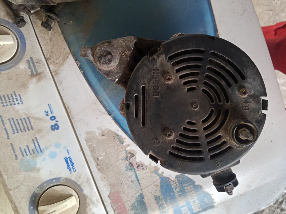 SR20 генератор BOSCH