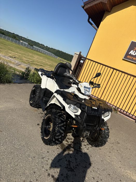 Polaris sportman 4x4 an 2017 cu servodirectie