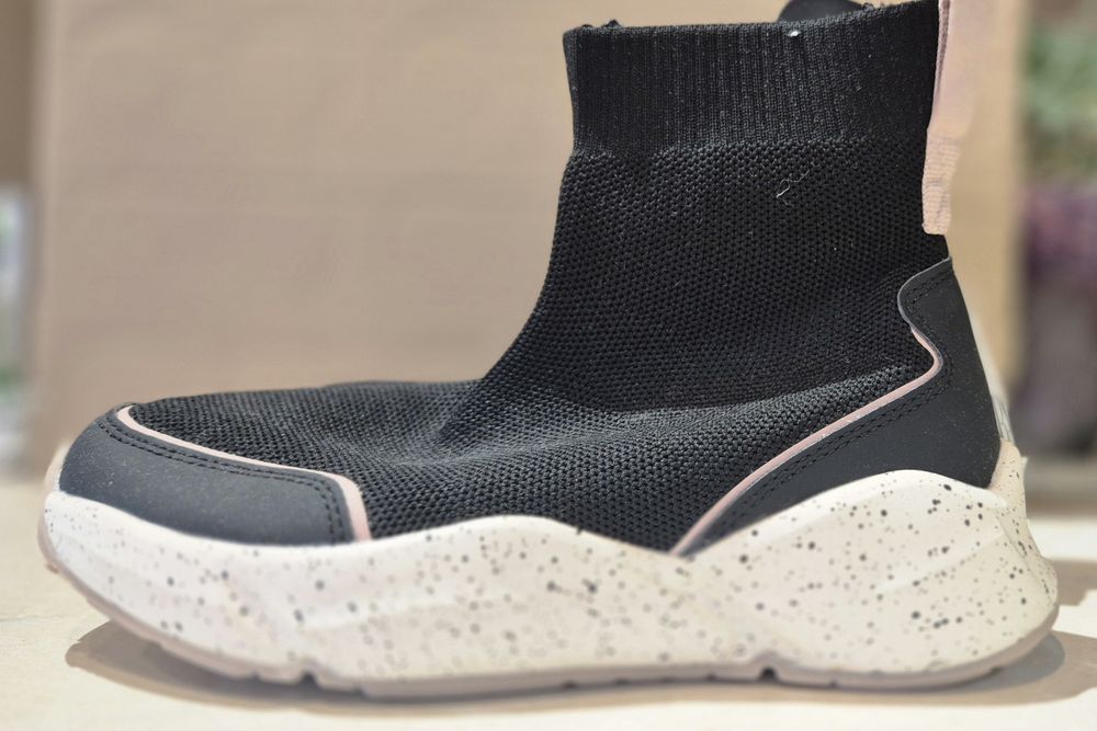 Сникърси Zara 34 номер