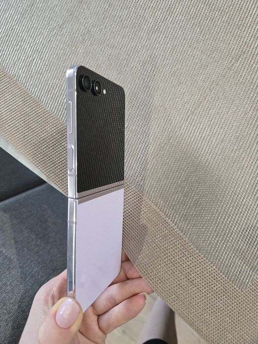 Смартфон Samsung Galaxy Z Flip5, 8GB RAM, 256GB, 5G, Lavender