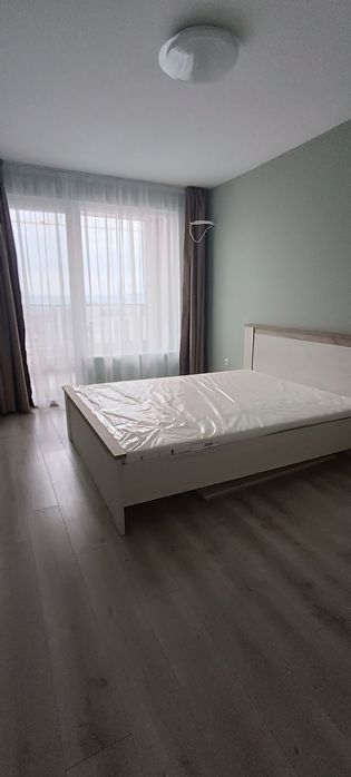 Отдава под наем двустаен апартамент