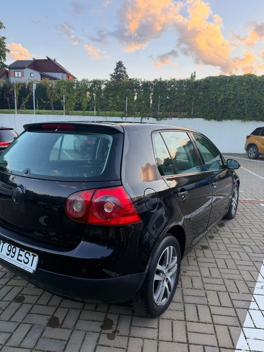 Vând golf 5 2.0 tdi