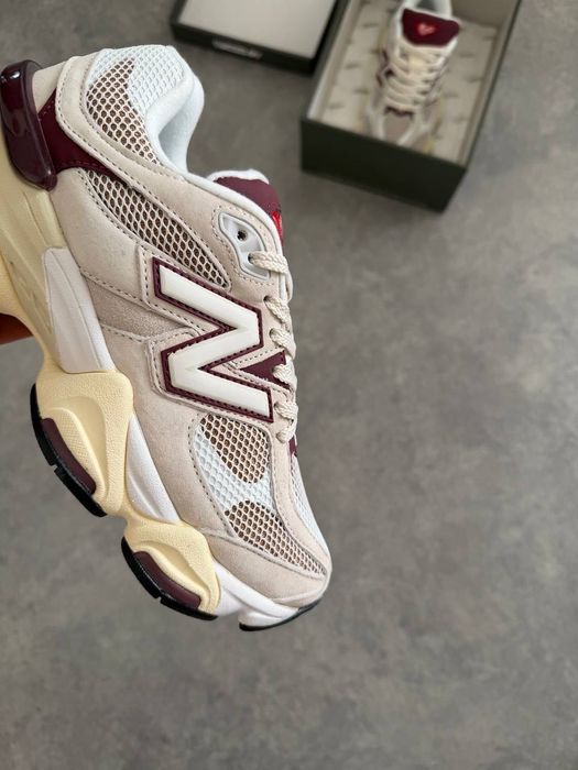 New Balance 9060 Linen Burgundy
