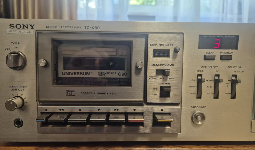 Akai, Yamaha, Pioneer, Sansui si Sony