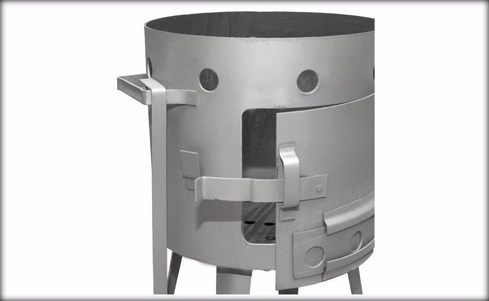 Учаги с казанами и котлами.