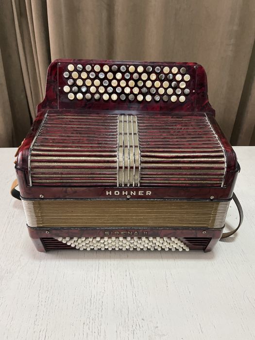 Vand Armonica Sirena 3 cu 4 registre