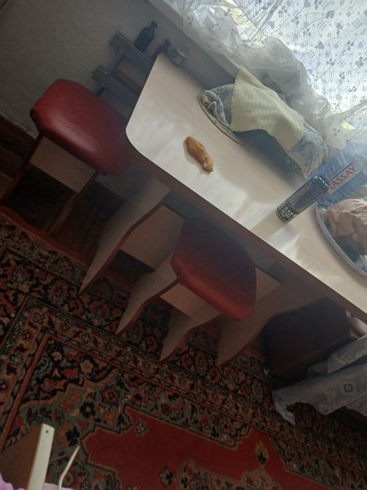 Стол для чаепития