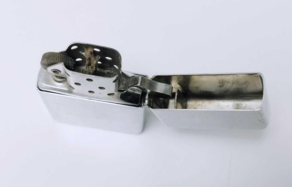 Veche bricheta zippo 1978