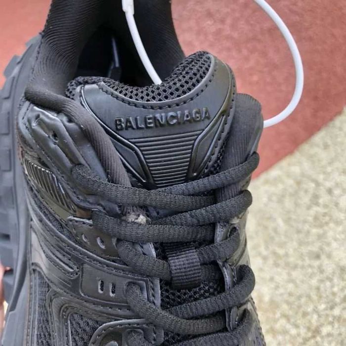 Balenciaga Defender Black Dark Grey/Black