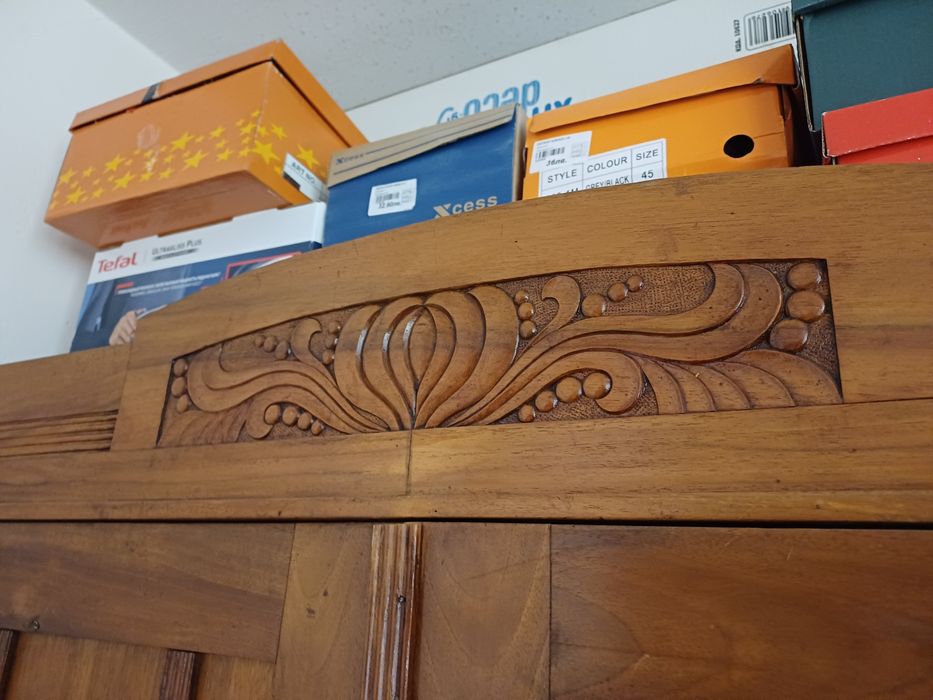 Ретро/старинен гардероб