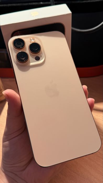 Iphone 16 pro max 256 gb. Desert titanium