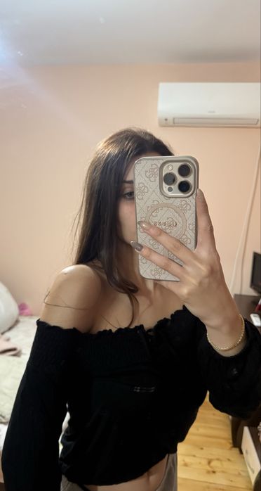 CoolCat черна блуза с паднали ръкави и връзки отпред