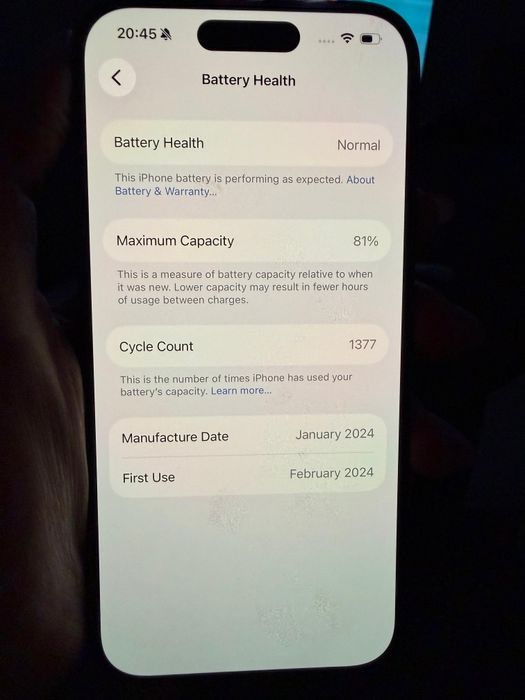 Iphone 15 Pro - Black Titanium - 266 GB