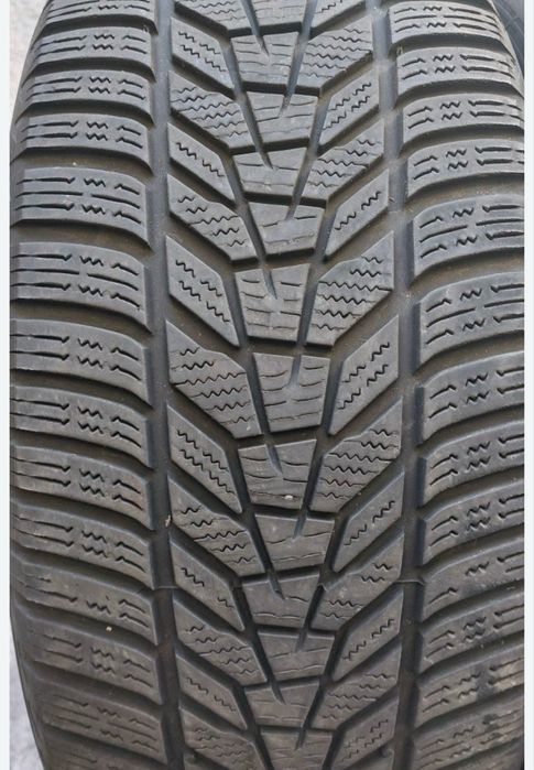 Зимни гуми 235/55/17 Hankook Winter I'cept evo3, 4 броя.