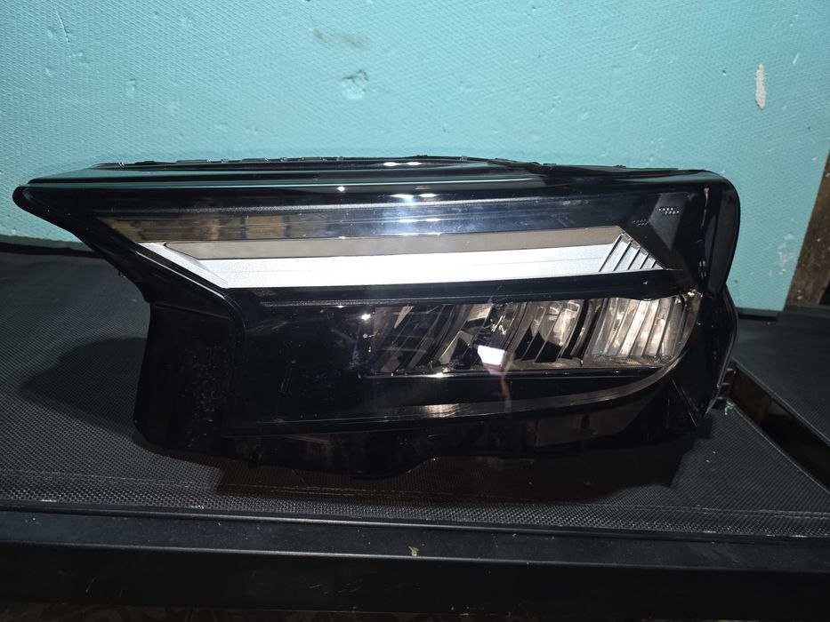 Audi Q4 E-Tron Full Led 20- ляв фар 2024