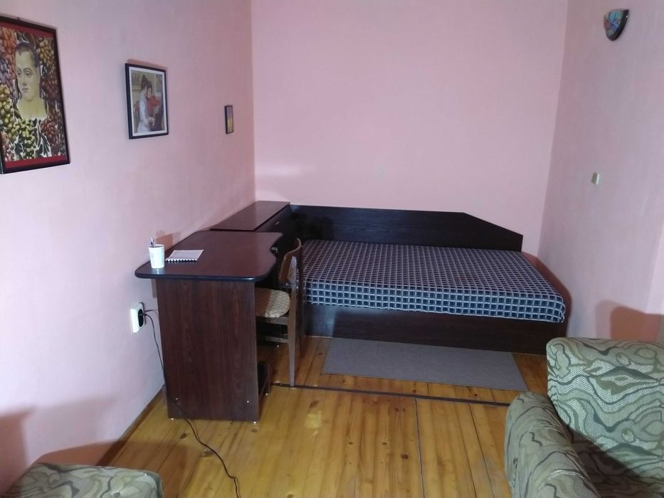 Дава се под наем Едностаен апартамент в Шумен, Боян Българанов 1 - 42 кв.м за 178.5 € - Снимка #2