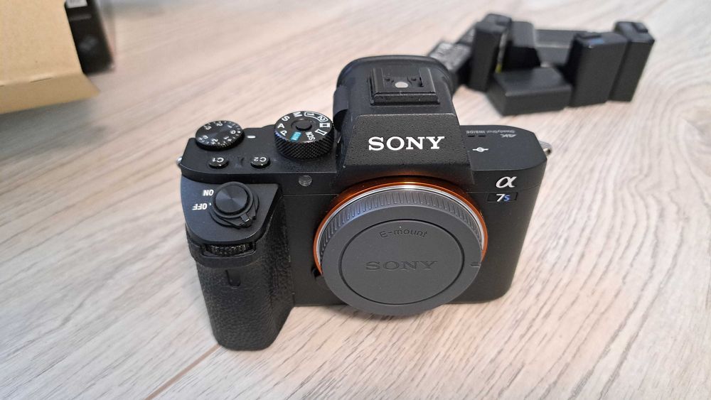 Mirrorless Sony a7SII