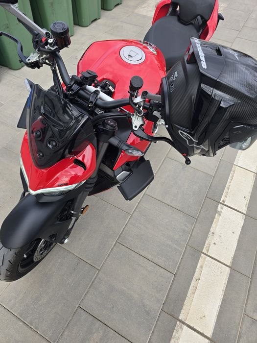 Ducati streetfighter v2 2023 Variante auto