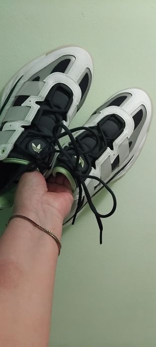 Adidasi Adidas marimea 44