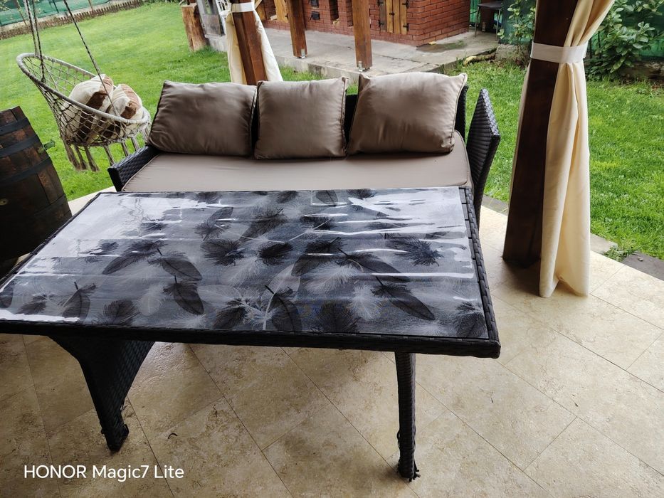 Masa si canapea ratan