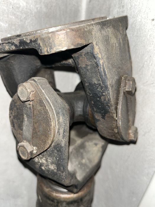 Продам передний кардан Камаз вездеход