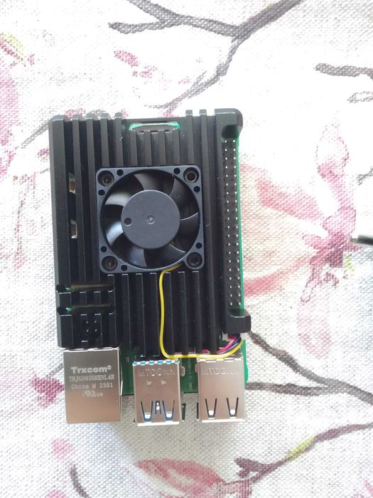 Raspberry Pi 5 8GB RAM с кутия, вентилатор, радиатори и захранване