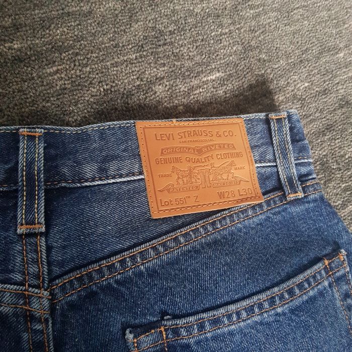 Blugi Levi's 551Z