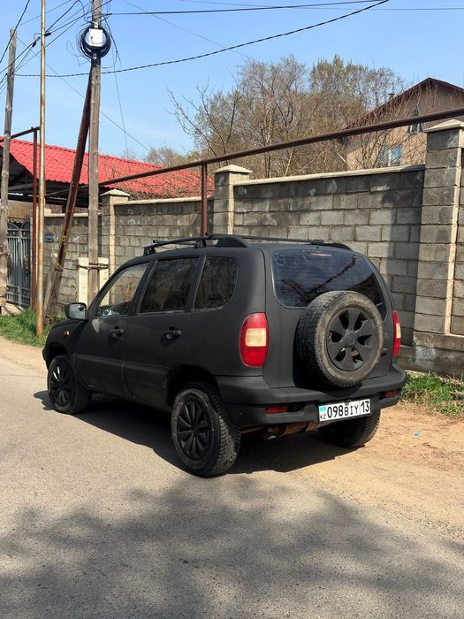 Продается шевролет нива