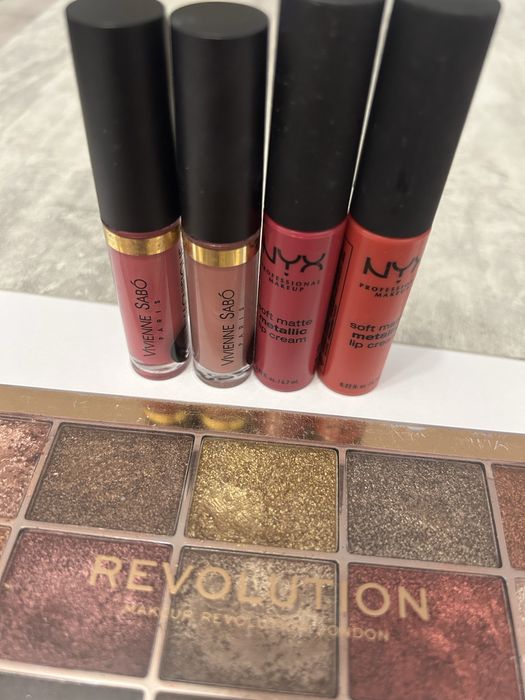 Козметика Mac nyx revolution thr balm vivian sabo