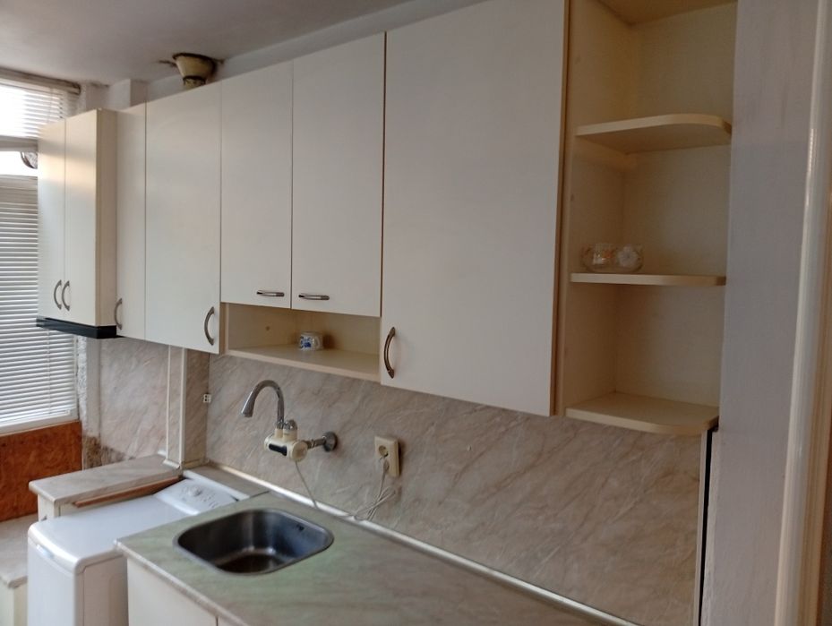 Продавам кухненско обзавеждане