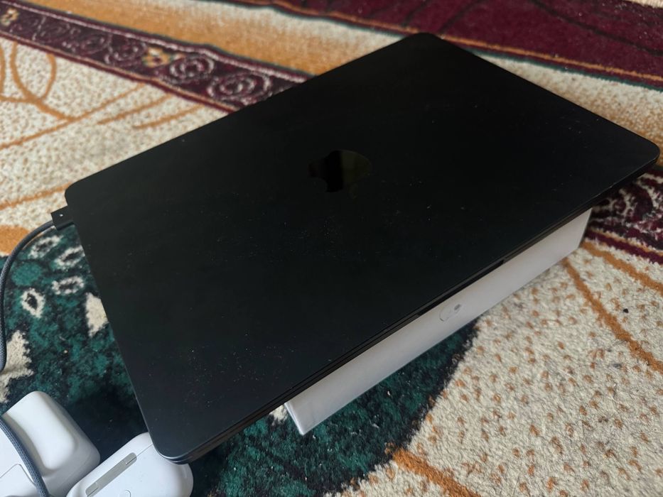 Macbook Air M2, 256 GB, Yumks 94, Holati ideal, Narxi 720$$