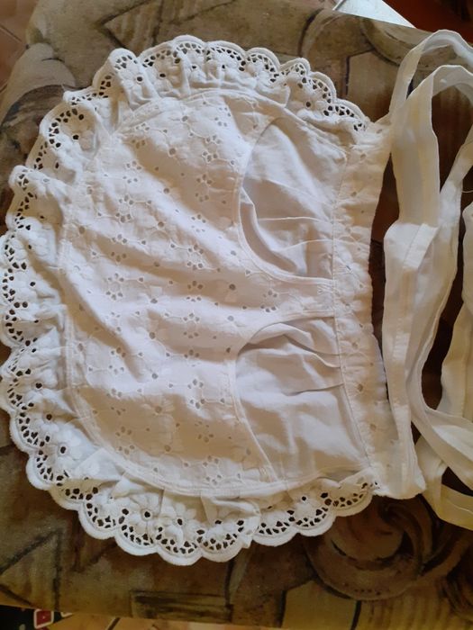 Sorțuleț alb de bumbac 33 cm / 25 cm