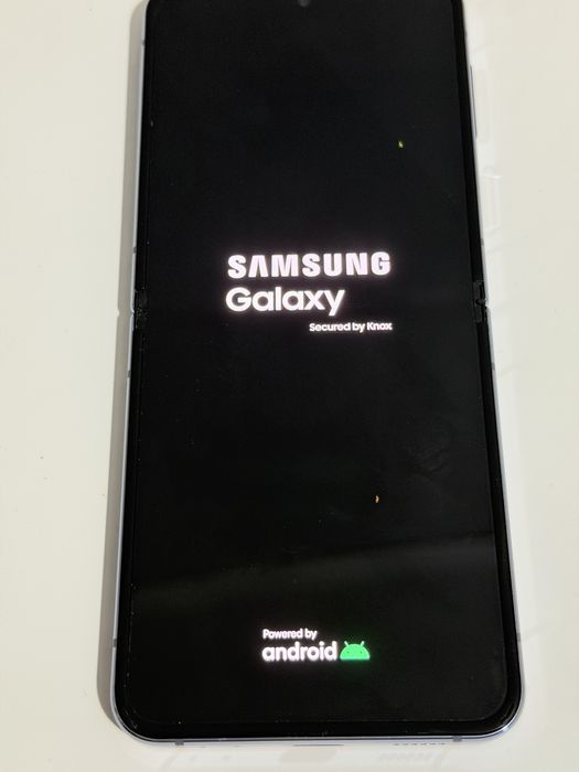 Продам Samsung Z Flip 4