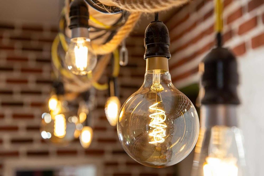 Bec Shelly Vintage G125 controlat prin WiFi