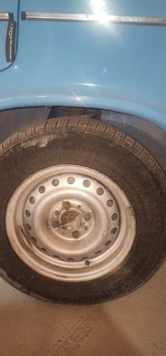 Vaz 2106 sotiladi