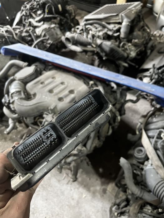 Эбу процесор комьпьютер мерседес  двигатель 271