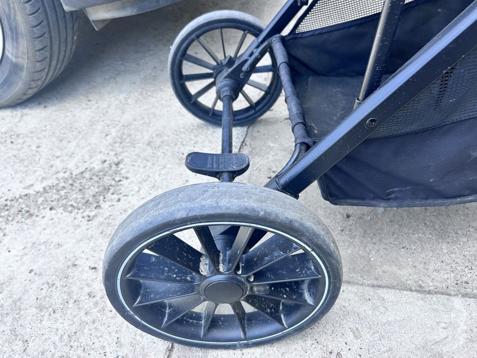Продам коляску 12000