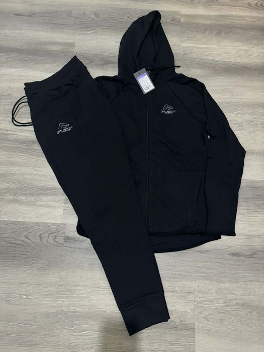 Дамски екип Flair М 100% оригинални