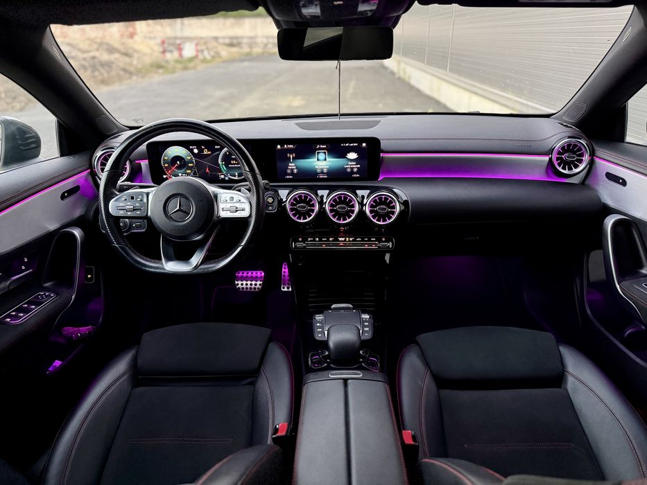 Mercedes Benz CLA200 AMG line 2021