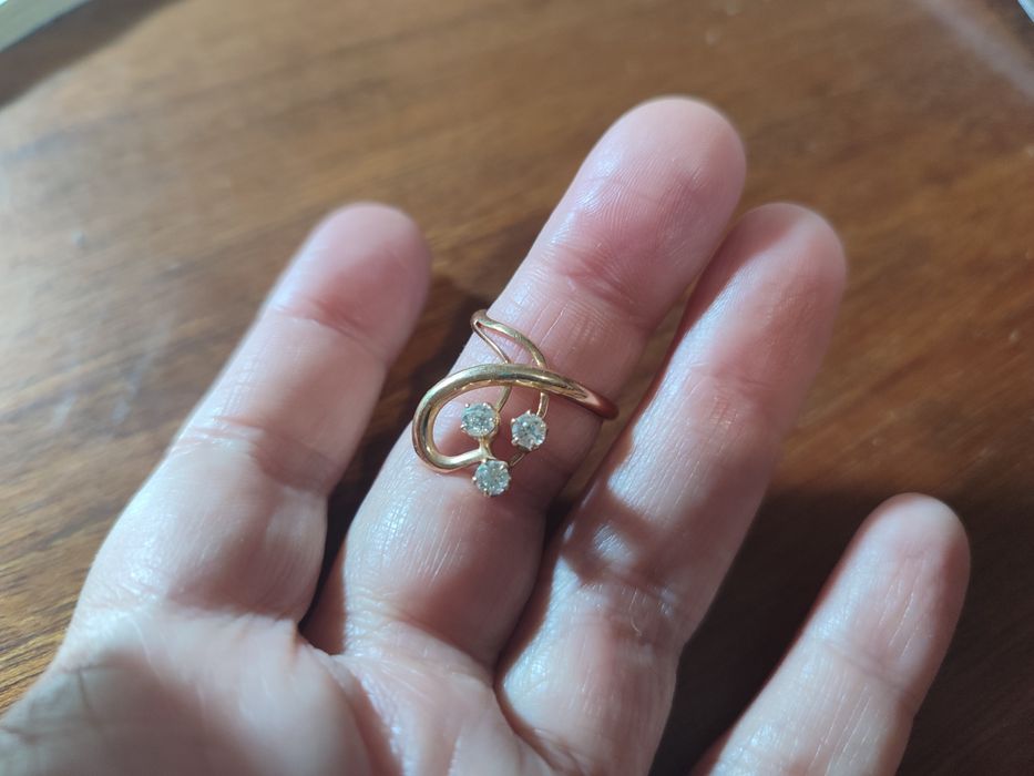 Продам кольцо советское с бриллиантами