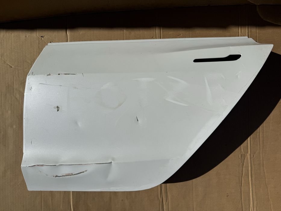 Врата Tesla Model 3 HIGHLAND