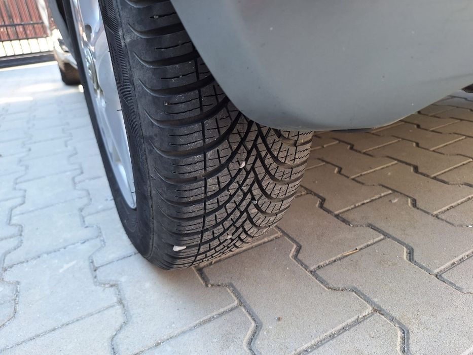 Toyota Yaris automata