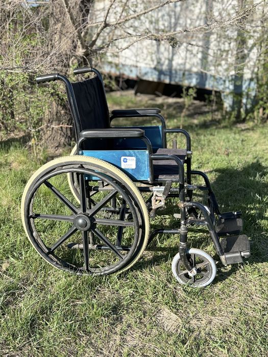 Инвалидная коляска