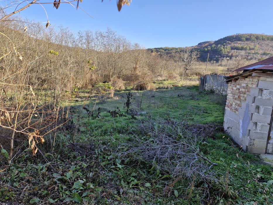 Продава се Къща в Суворово - 2300 кв.м за 48 €/кв.м - Снимка #5